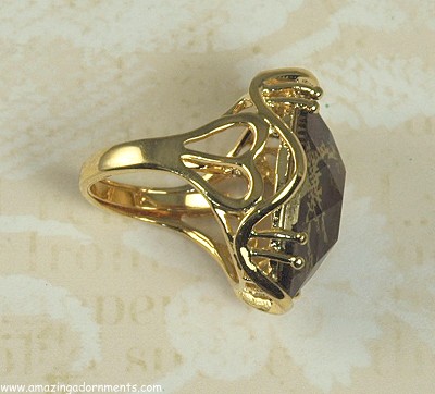 Avon Finger Ring