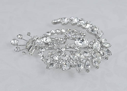 Vintage Marvella Crown Pin