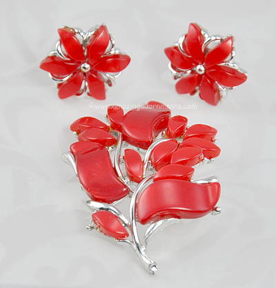 Vintage Signed Star Red Thermoplastic Leaves Set