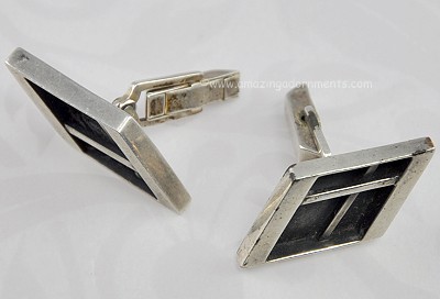 Irena Bryner, Brynner Cufflinks