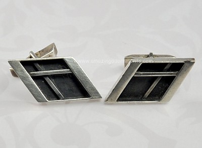 Irena Bryner, Brynner Cufflinks