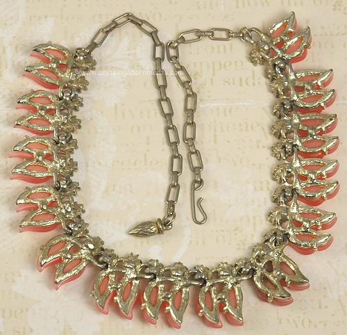 1950s Plastic Necklace
