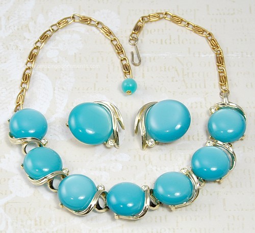 Lisner 1950s Necklace and Earring Set
