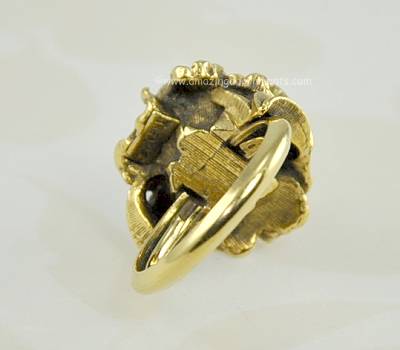 Crown Trifari Finger Ring