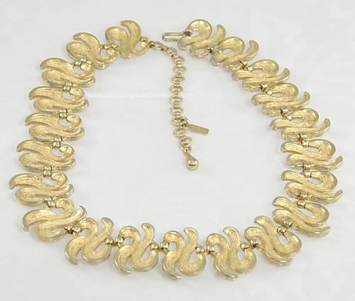 Vintage 1950s Monet Trevi Necklace