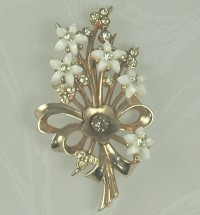 Tantalizing Vintage Floral Glass and Rhinestone Pin Signed BARCLAY
