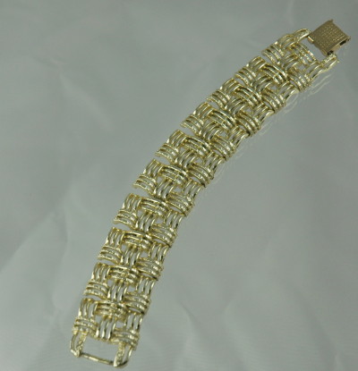 Vintage CORO PEGASUS Gold Tone Link Bracelet