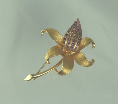 Exceptional COROCRAFT Rhinestone Floral Pin