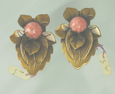 Early Floral Fur Clips with Cabochons