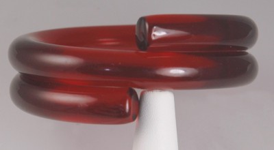 Luscious Candy Apple Red Lucite Bangle Bracelet