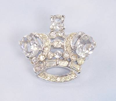 Glittering Vintage Clear Rhinestone Crown Pin Signed CROWN TRIFARI