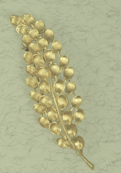 Vintage CROWN TRIFARI Brushed Gold-tone Foliate Brooch