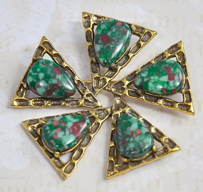 Vintage Signed EMMONS Pinwheel Brooch with Green Speckled Stones