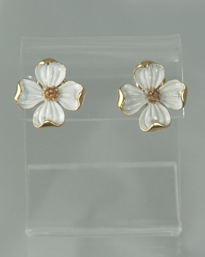 CROWN TRIFARI White Enamel Dogwood Floral Earrings