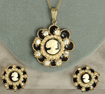Vintage Rhinestone and Faux Pearl Cameo Set