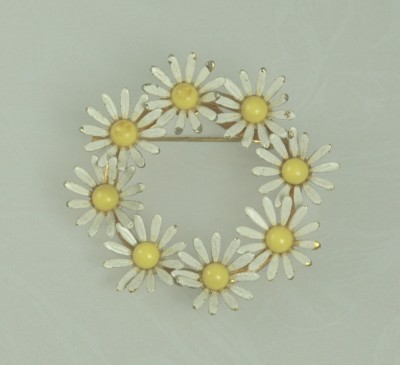 Vintage Signed WEISS Enameled Daisy Brooch/Pin