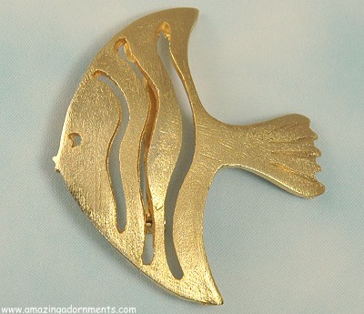 ULTRA CRAFT Brushed Gold- tone Angel Fish Pin