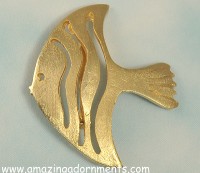 ULTRA CRAFT Brushed Gold- tone Angel Fish Pin