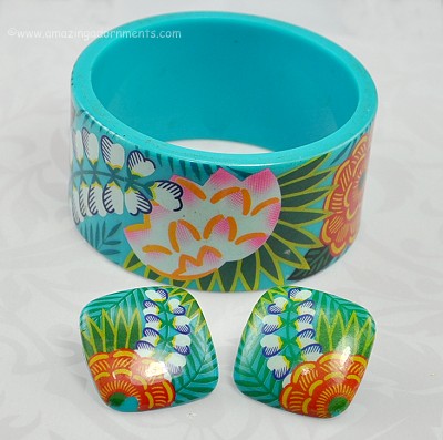 So Tropical Chunky Floral Plastic Bangle Bracelet and Earring Set