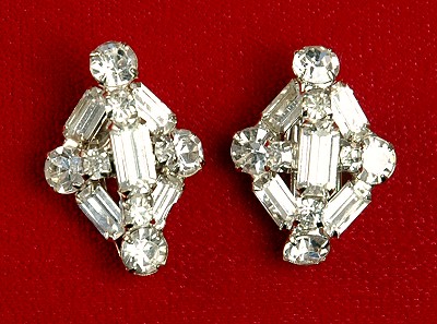 Snazzy Pair of ART DECO Clear Rhinestone Clips