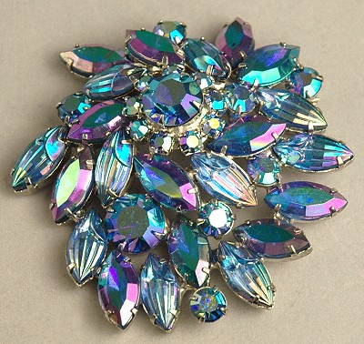 Confirmed DELIZZA & ELSTER Large and Dramatic Rhinestone Brooch