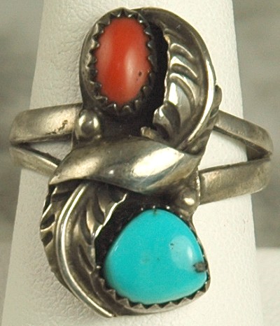 Beautiful Silver and Stone Finger Ring