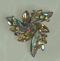 Staggering Rare Vintage Carved Glass and Rhinestone Brooch Signed SHERMAN
