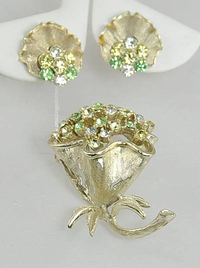 Splendid Vintage Signed PEGASUS CORO Rhinestone Flower Brooch and Earring Set