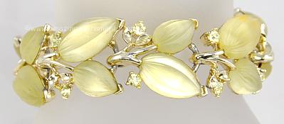 Distinctive Vintage Molded Thermoplastic Leaves Bracelet Signed LISNER