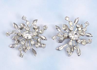 Unsigned Vintage Icy Clear Rhinestone Snowflake Scatter Pin Set