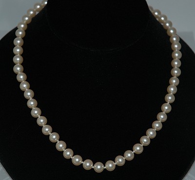 Sumptuous Simulated Pearls by MIRIAM HASKELL