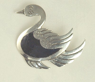 Vintage MARICELA- ISIDRO GARCIA PINA Mexican Sterling and Enamel Swan Pin