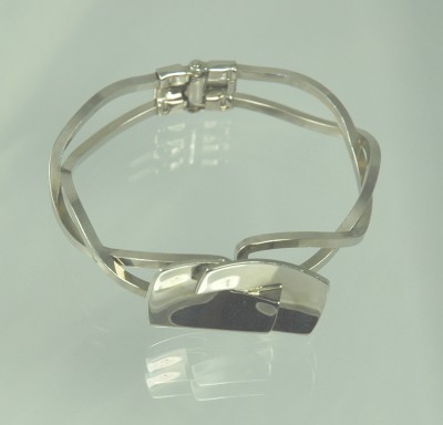 Stylized Silver Tone Vintage Clamper Bracelet