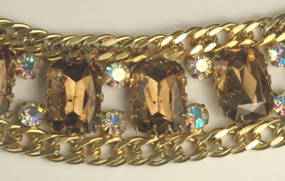 DENBE Alluring Vintage Wide Rhinestone Bracelet