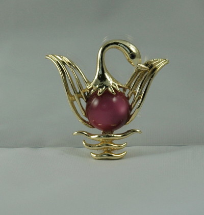 Vintage Swan Pin with Cabochon Belly