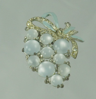 Verrecchia CORO Blue Moonstone Grapes Clip/ Pin