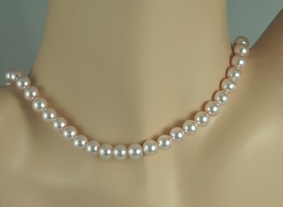 Elegant Single Pink Simulated Pearl Strand