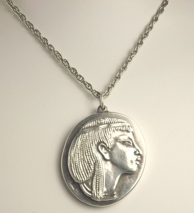 HENRYK WINOGRAD 999 Silver Egyptian Motif Repousse Pendant Necklace