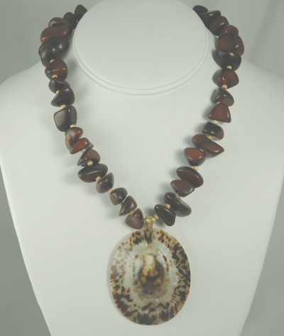 MIRIAM HASKELL Ceramic Wood and Shell Medallion Necklace