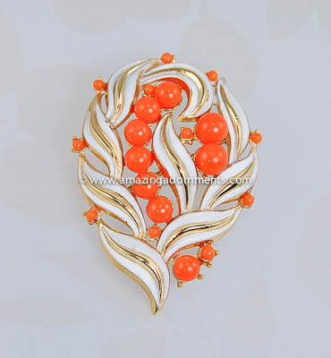 Lovely Vintage Signed CROWN TRIFARI Faux Coral and Enamel Brooch