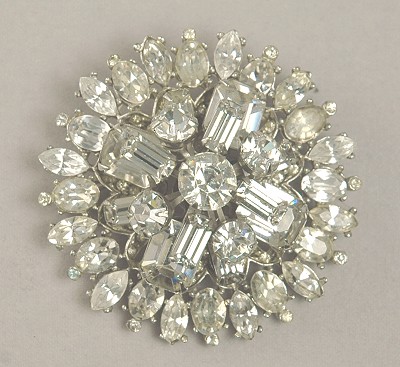 REINAD Vintage Dimensional Clear Rhinestone Brooch