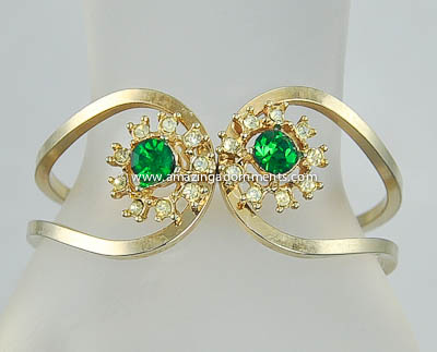 Attractive Vintage Emerald and Clear Rhinestone Clamper Bracelet