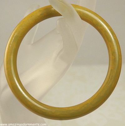 Vintage Caramel Swirl Bakelite Bangle Bracelet