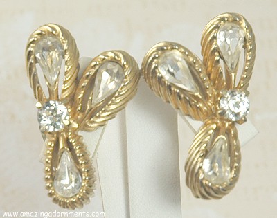 Glamorous Signed HATTIE CARNEGIE Vintage Rhinestone Earrings