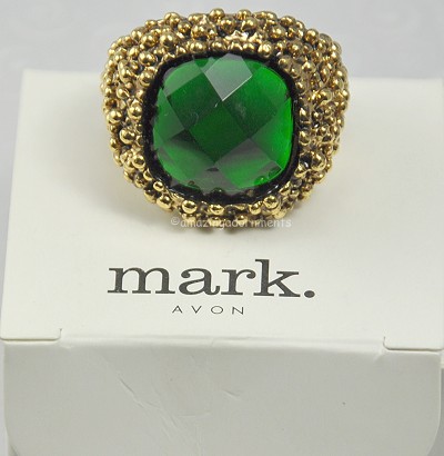 Brand New in Box MARK. for AVON Huge Green Stone Finger Ring