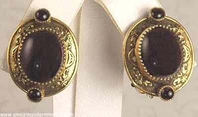 Vintage Black Glass Cabochon Earrings Signed ROBERT
