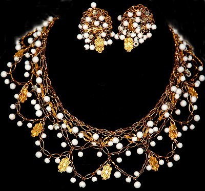 Wispy Rhinestone and Glass Bib Necklace and Earring Set Signed SANDOR