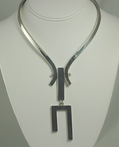 Elegant Sterling Silver Modernist Necklace Signed LOS BALLESTEROS