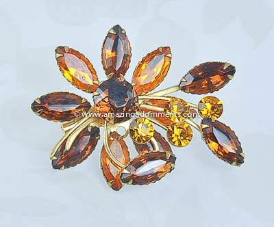 Superb Vintage Shades of Amber Rhinestone Flower Brooch