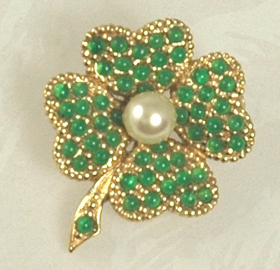 Lovely Green Glass and Pearl Four Leaf Clover Pin Signed CINER